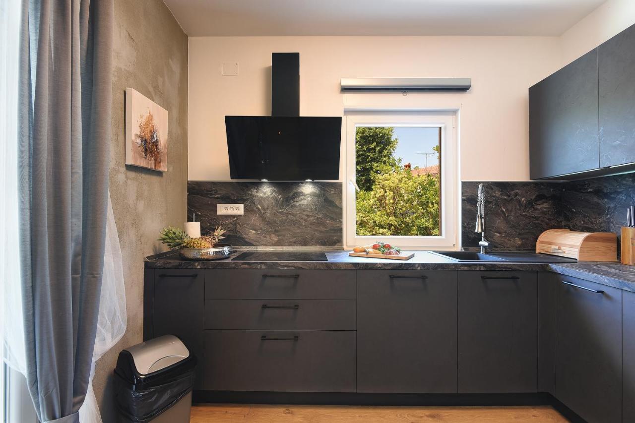 Vila Vanesa With Private Pool Near Rovinj - Open 2022 Rovinjsko Selo Exterior foto