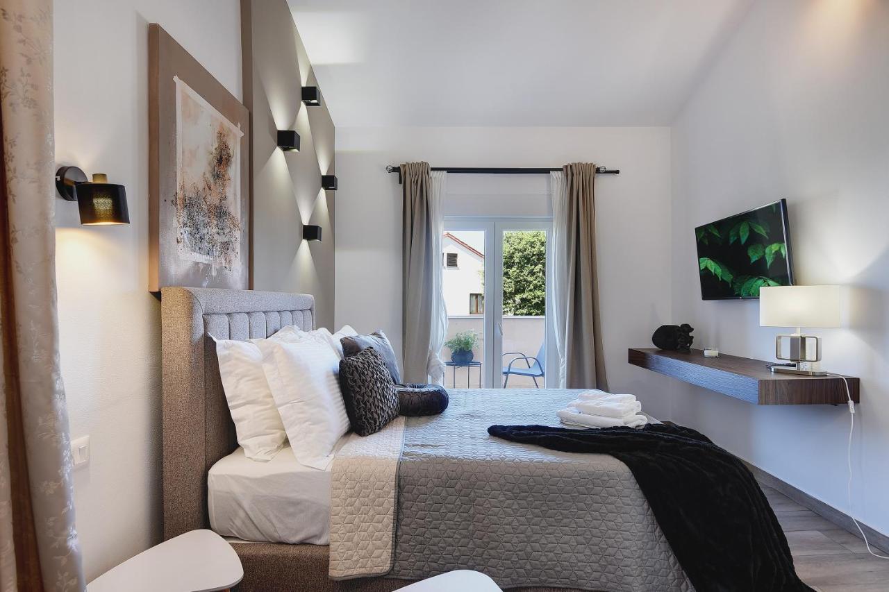 Vila Vanesa With Private Pool Near Rovinj - Open 2022 Rovinjsko Selo Exterior foto