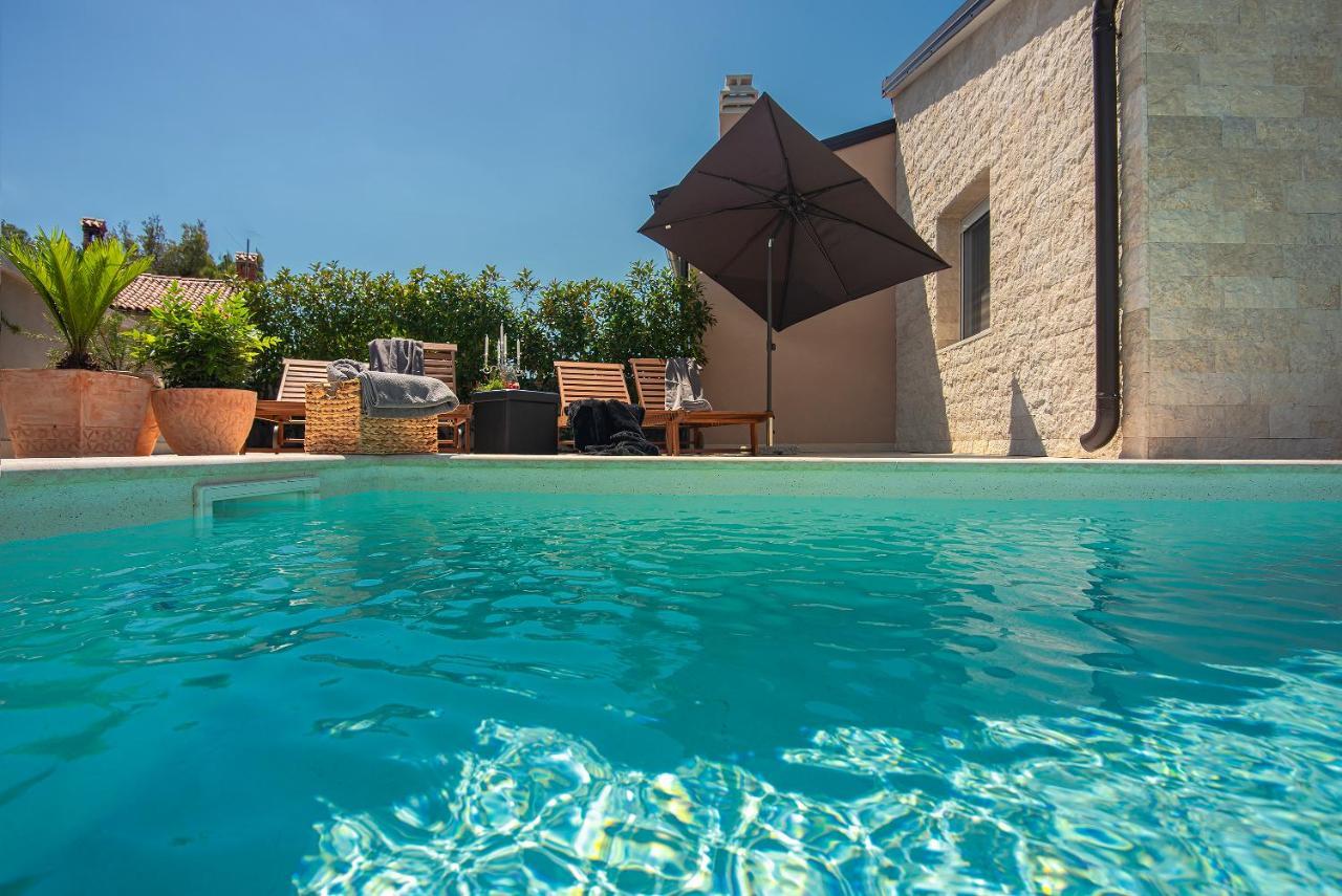 Vila Vanesa With Private Pool Near Rovinj - Open 2022 Rovinjsko Selo Exterior foto