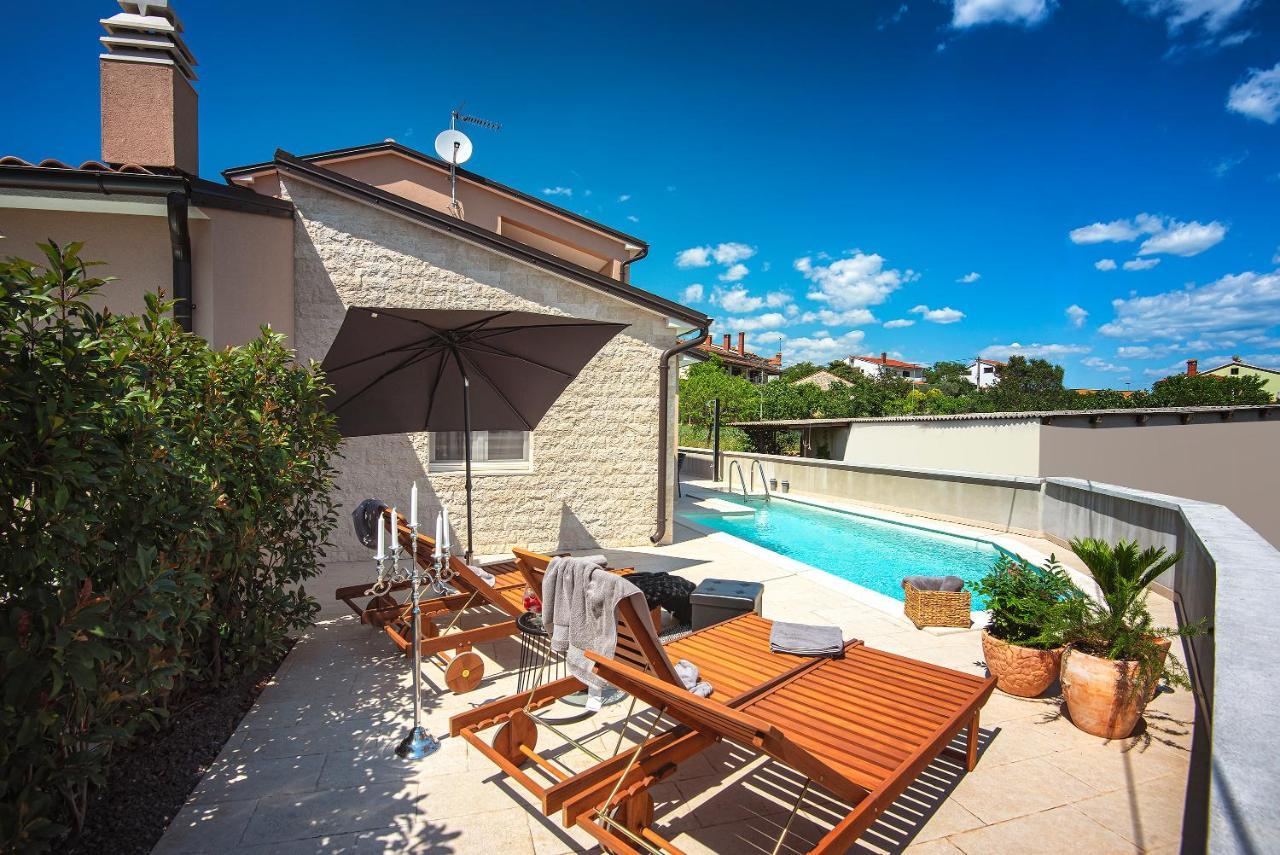 Vila Vanesa With Private Pool Near Rovinj - Open 2022 Rovinjsko Selo Exterior foto