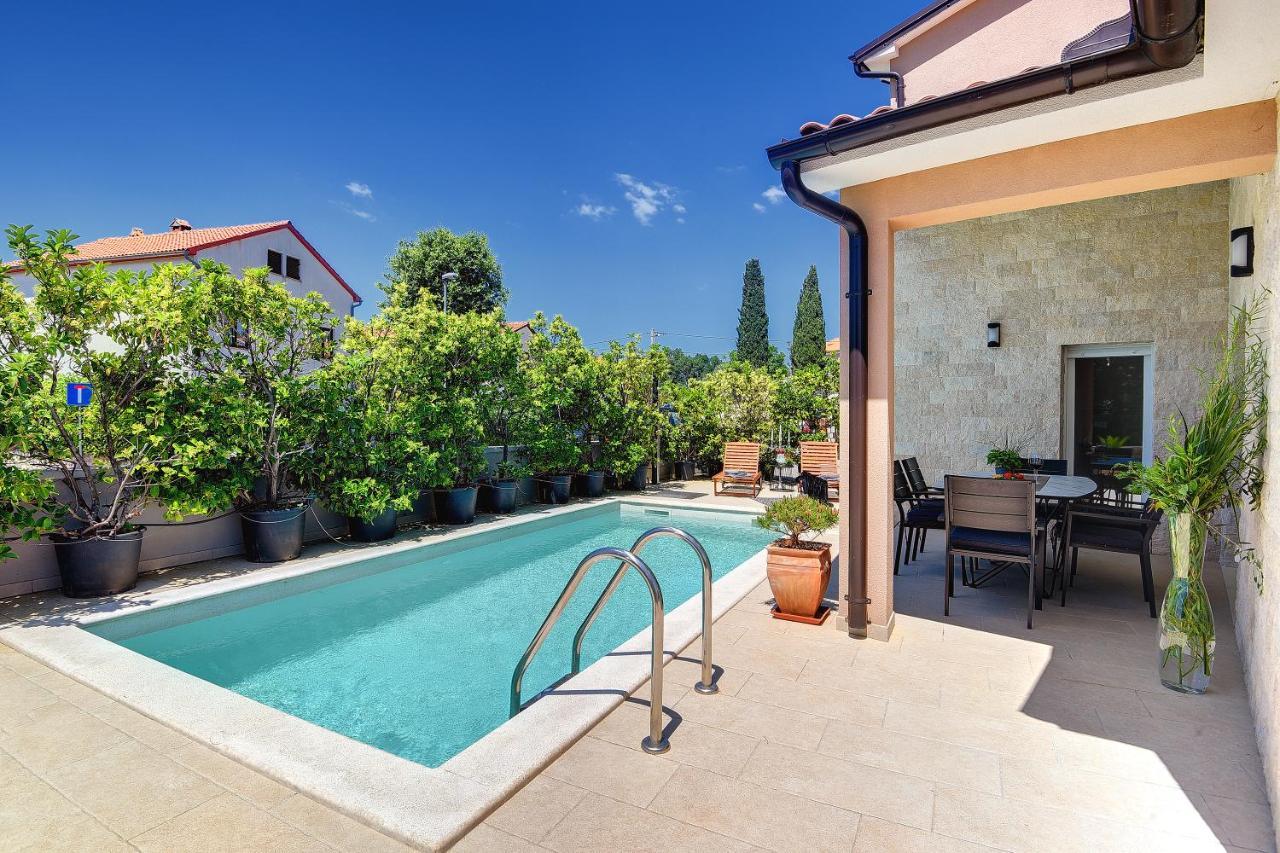 Vila Vanesa With Private Pool Near Rovinj - Open 2022 Rovinjsko Selo Exterior foto